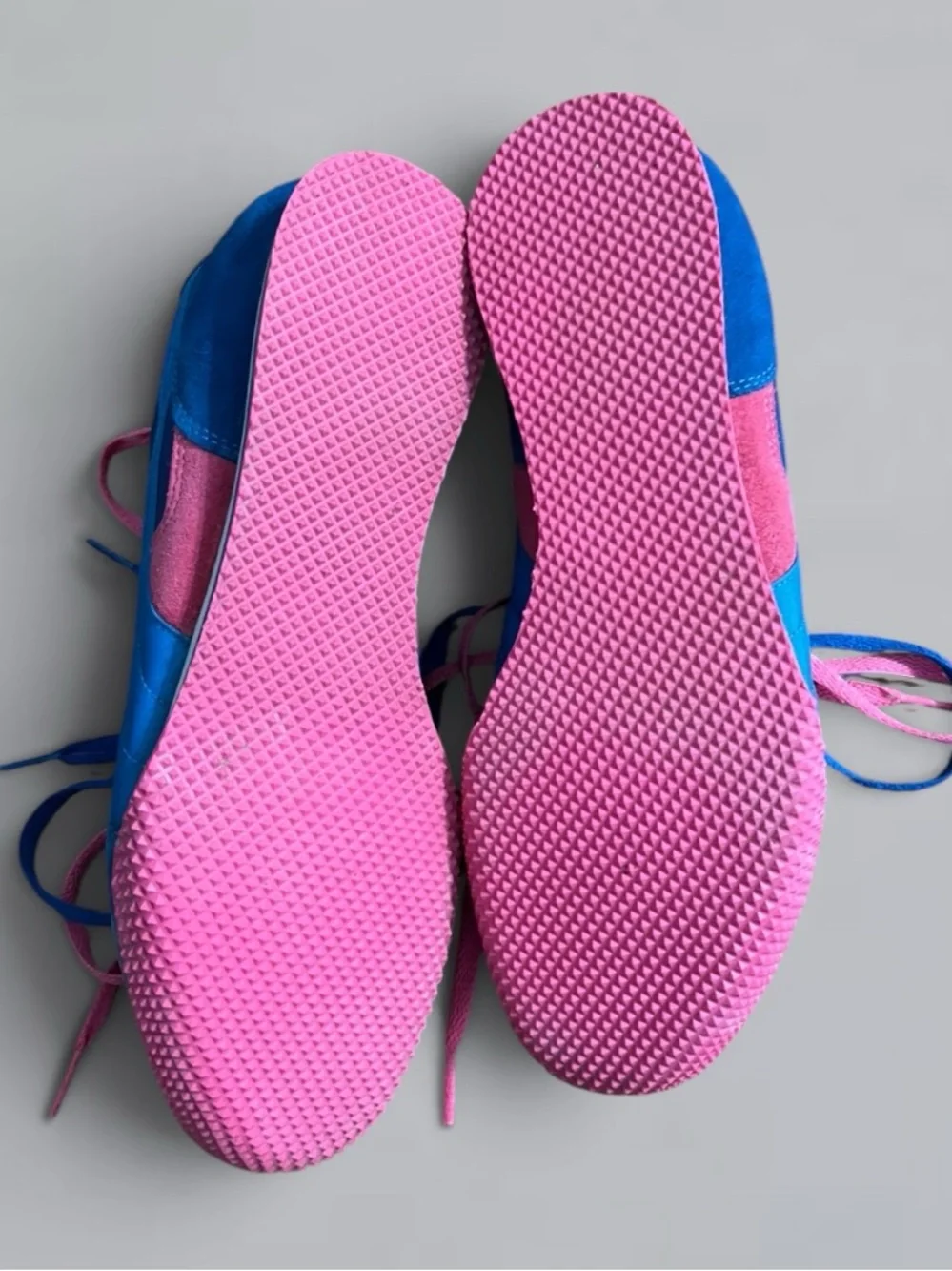 Puma Blue Pink Retro Sneakers Women’s Size 9 Rare Colorway
